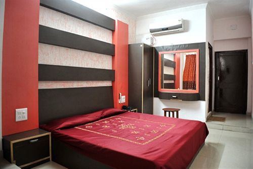 Hotel Gyan Haridwar Bagian luar foto