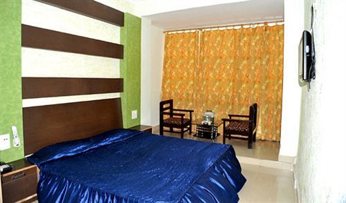 Hotel Gyan Haridwar Bagian luar foto