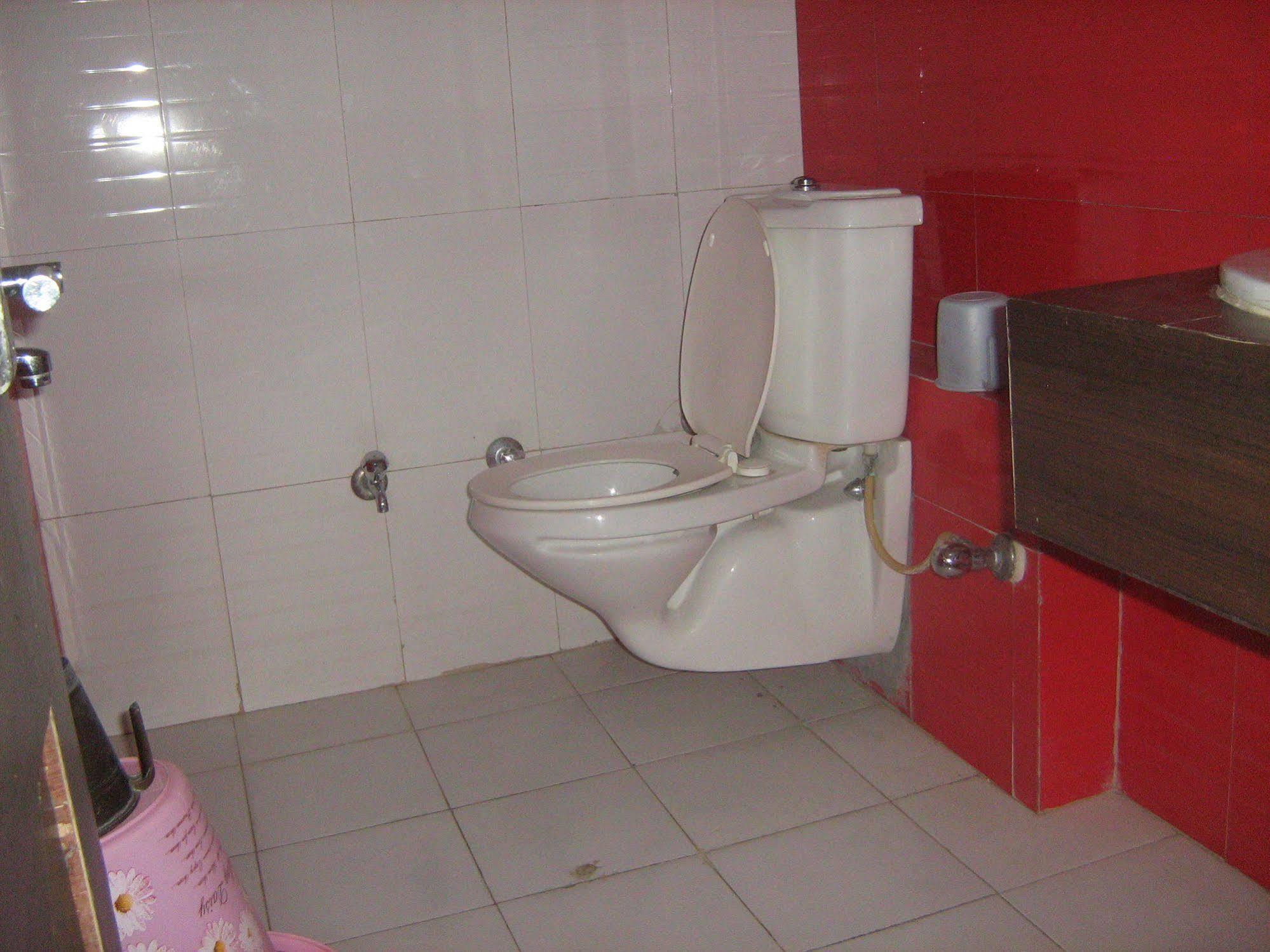 Hotel Gyan Haridwar Bagian luar foto